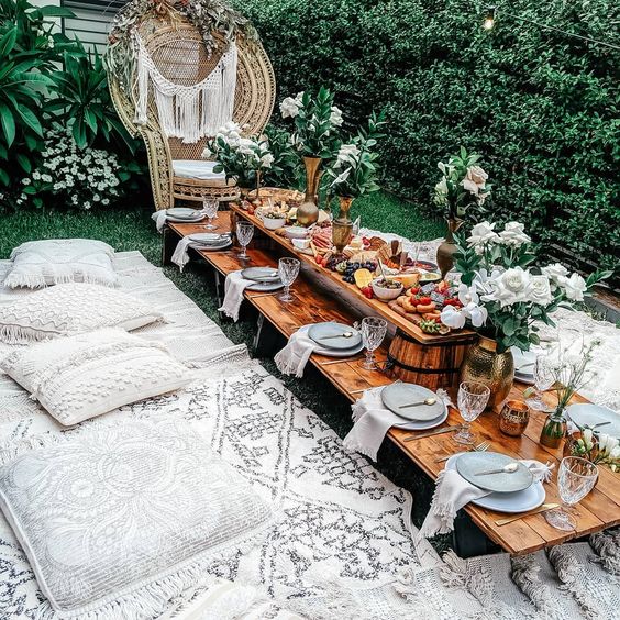 Garden Lights for Dining Al Fresco